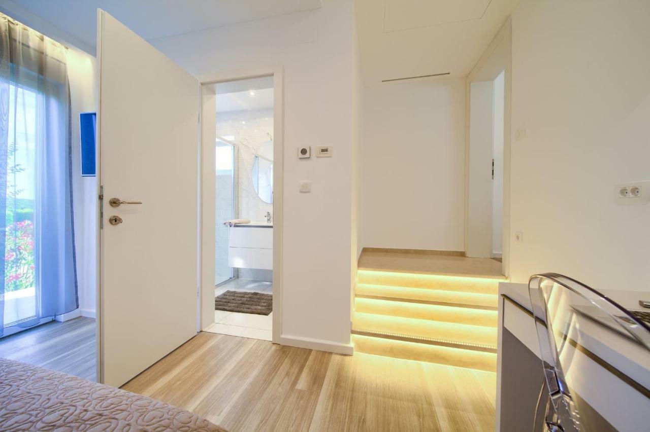 Holiday Home Elegant Vrh  Экстерьер фото